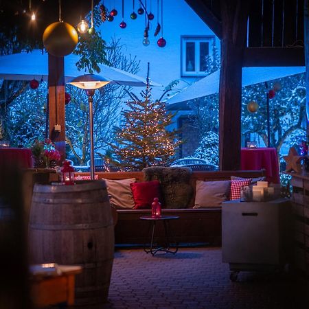 Landgasthaus & Hotel Zur Krone Dahn Bagian luar foto